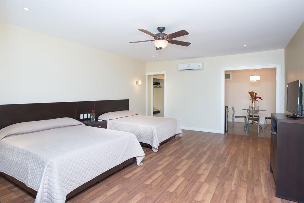 Airport Costa Rica B&B Río Segundo Стая снимка